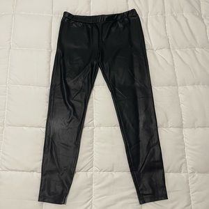 Matte Fuax leather like leggings